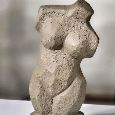 Micasatucasa * Tiran